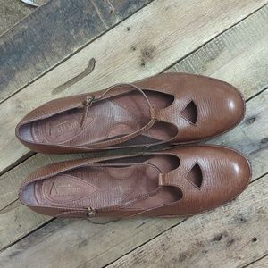 Leather Retro Mary Jane Shoes